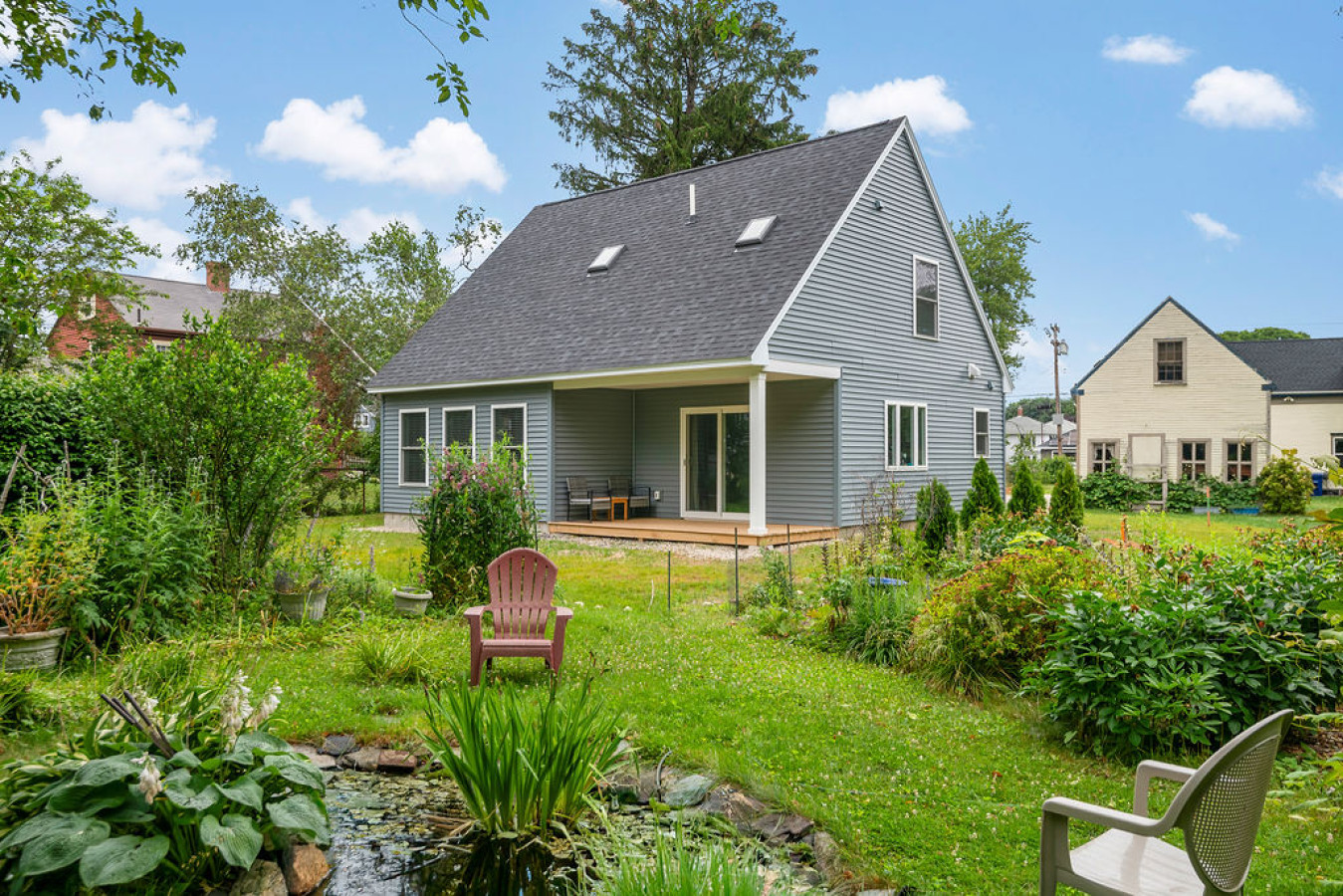 Modern Coastal Retreat on Cottage Road — best places to stay near portland maine